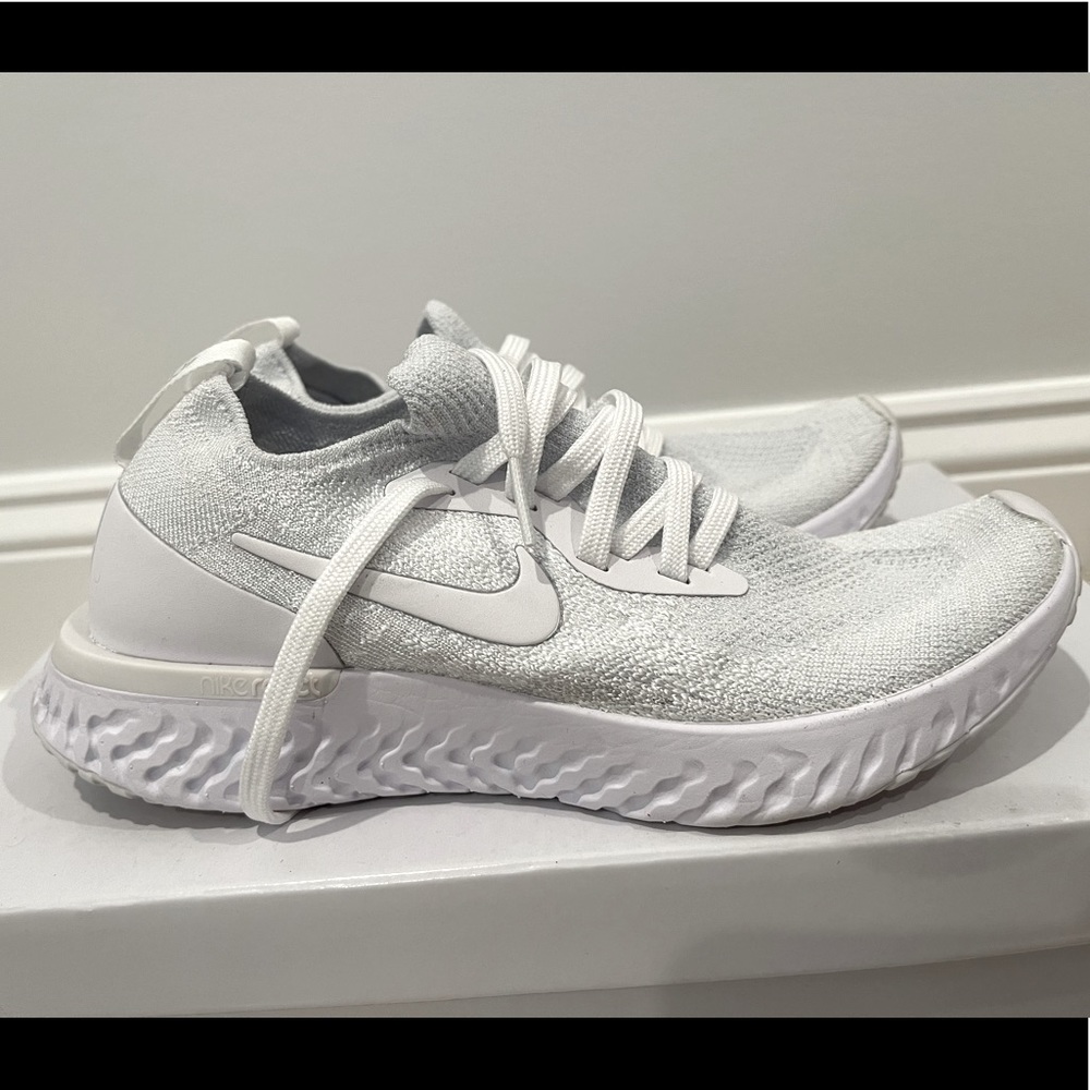 Nike tennis shoes